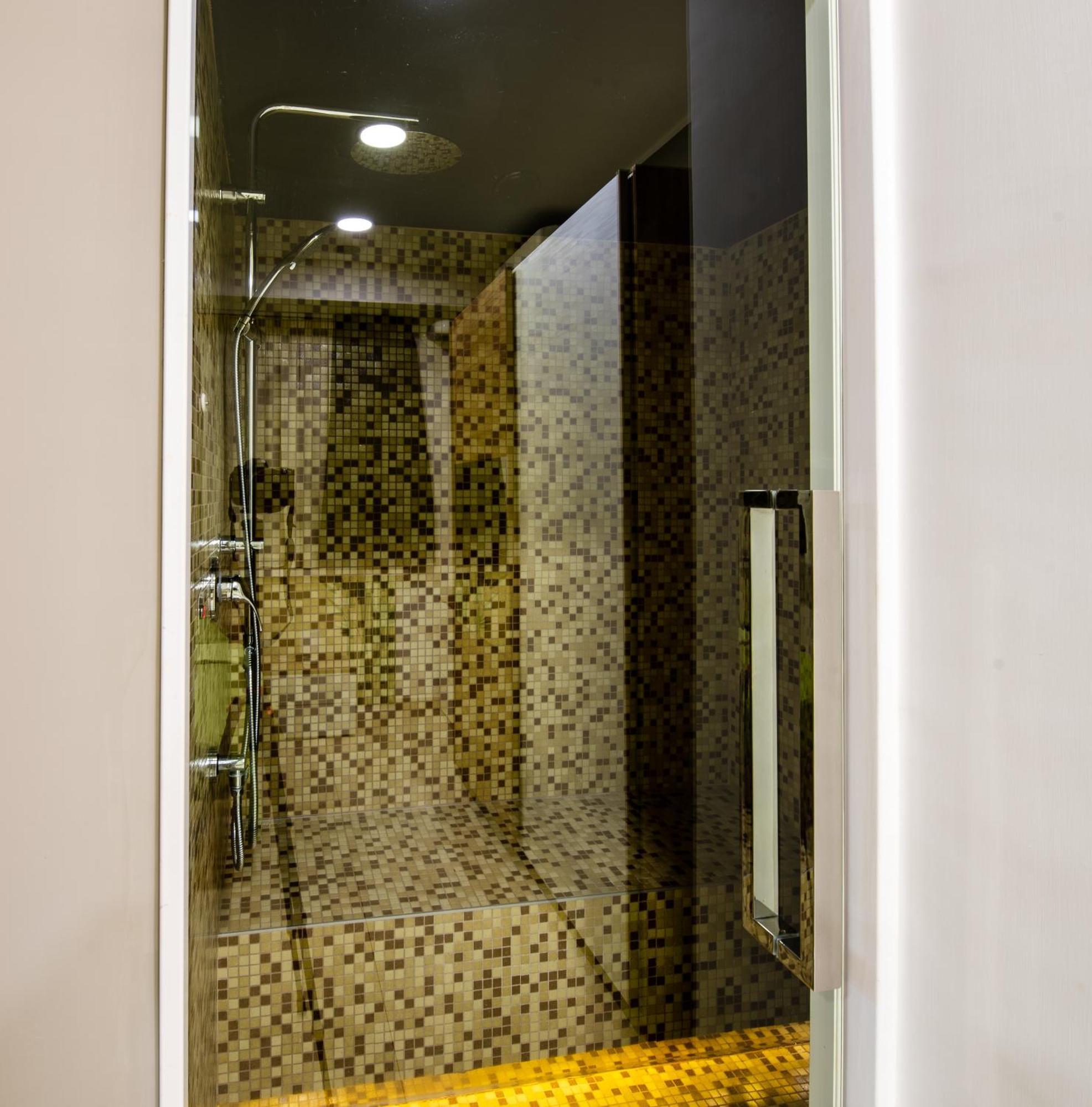 Appartement House Moni Napels